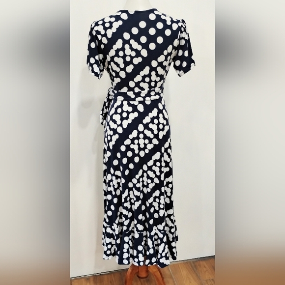POLKADOT TRUE WRAP DRESS - Picture 6 of 10